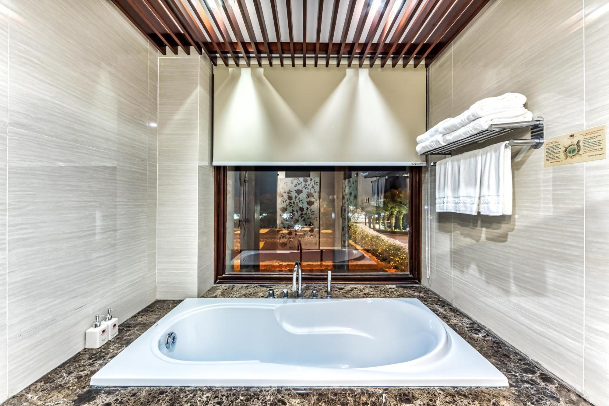 Vietsovpetro Ho Tram Beach Resort & Spa Eksteriør billede